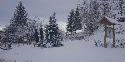Porva - Holle anyó fehér karácsonyt ajándékozott a bakonyi tájnak