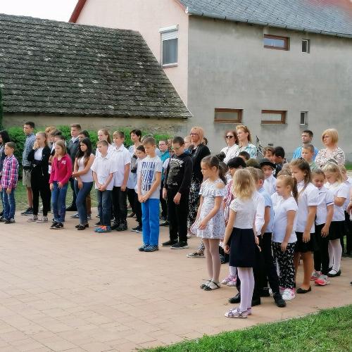 Porva - Megújult az iskola Porván